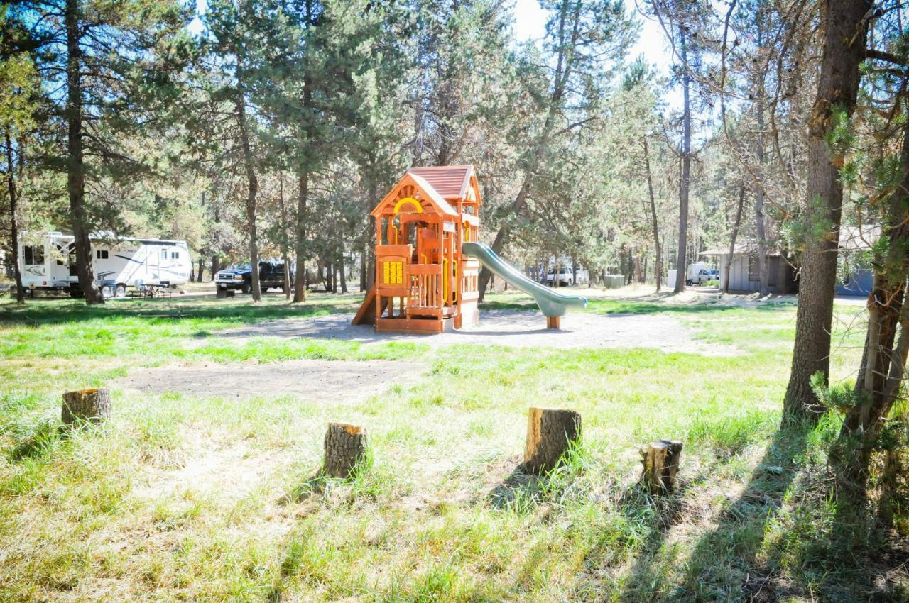 Bend-Sunriver Camping Resort Wheelchair Accessible Yurt 13 Екстериор снимка